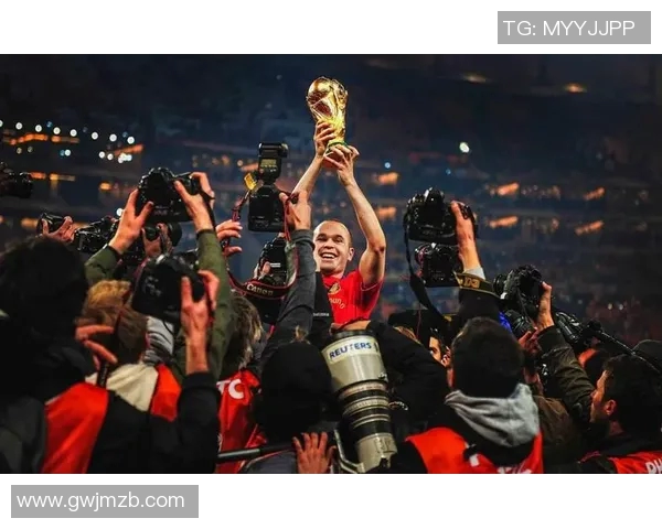 足球明星超然瞬间集锦展现球场风采与激情的完美画卷